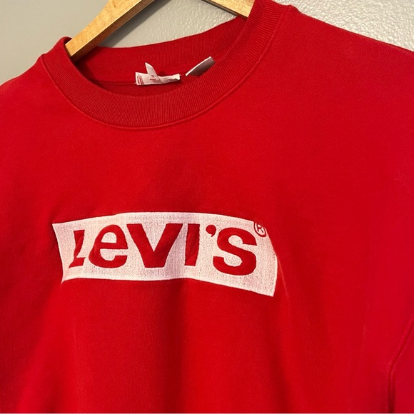 Levis Womens Red White Long Sleeve Cropped Oversized Pullover Sweatshirt… - Picture 5 of 13